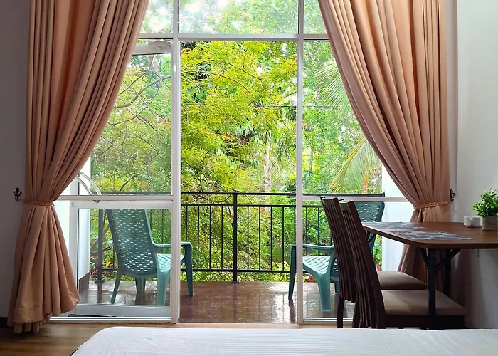 Zeleny Retreat Home Stay